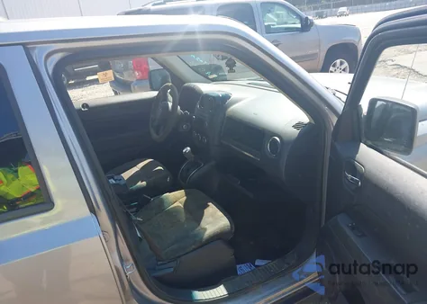 2016 Jeep Patriot Sport из США, поврежденный, VIN 1C4NJPBB8GD519164